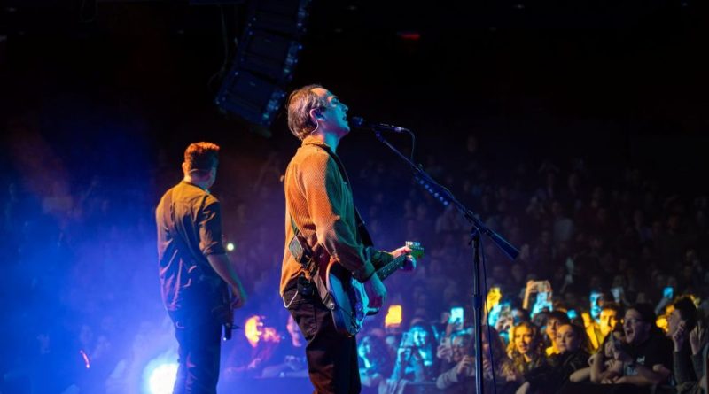 Mor ve Ötesi yeni yıl'ın ilk konserini bostancı da verdi!