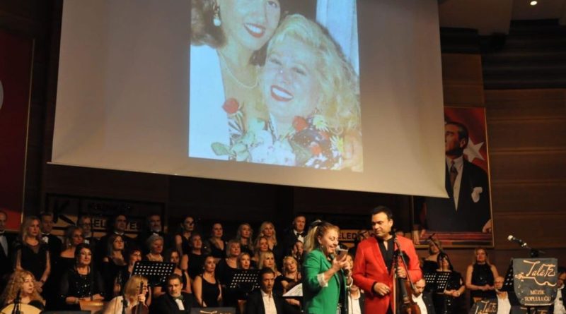 Muazzez abacı şarkılarıyla anıldı