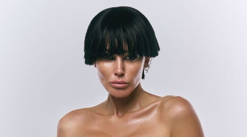 Petek dİnÇÖz "İmaj benİm İÇ dÜnyamin aynasi”